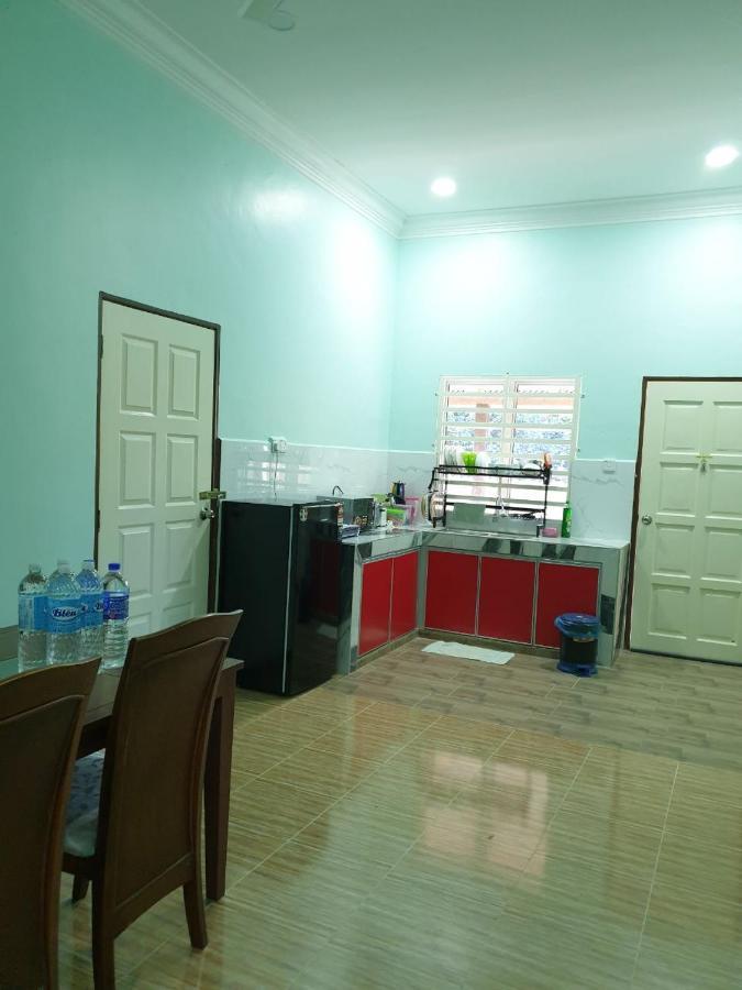 Nipah Homestay Kuala Besut Екстериор снимка